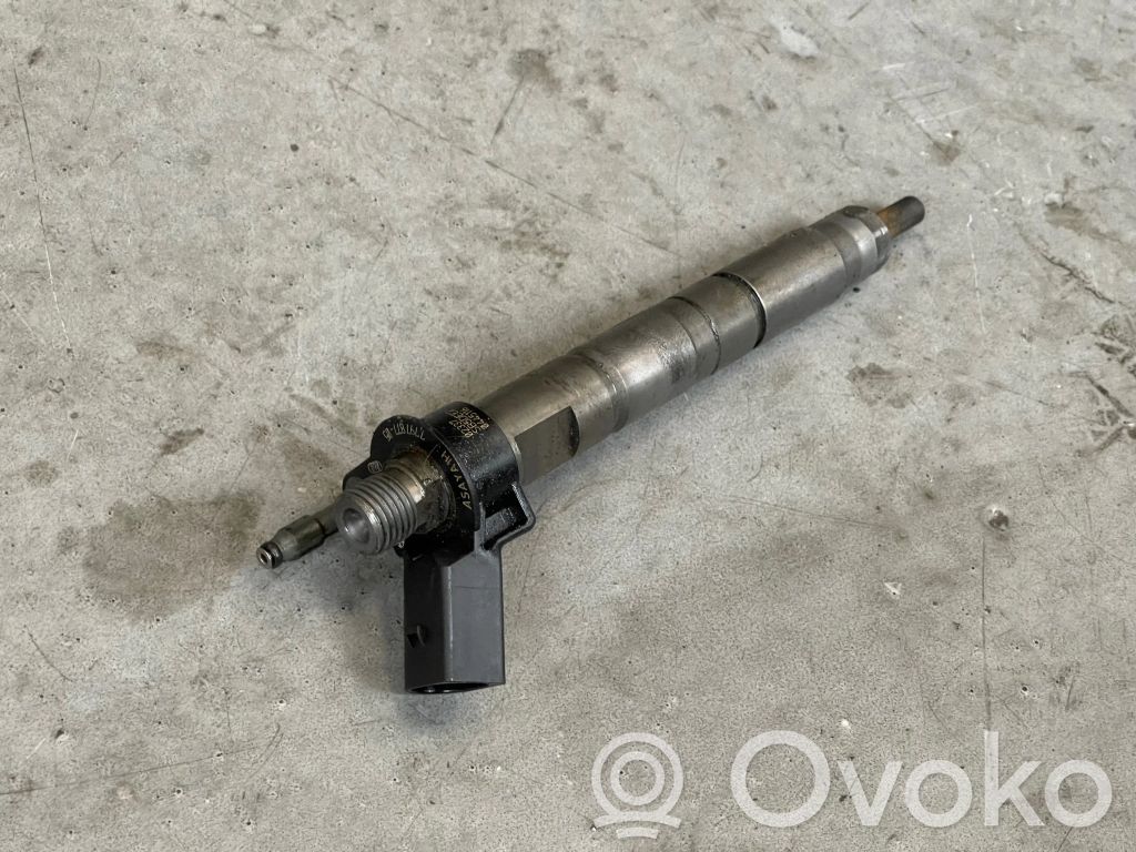 Injecteur de carburant   7797877