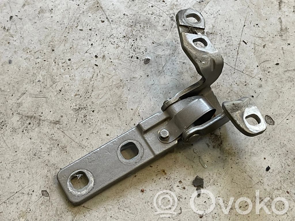 BMW X5 E70 Loading door upper hinge 