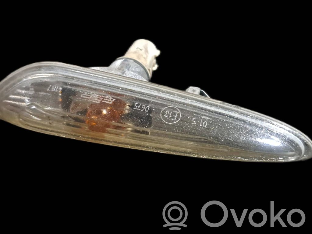 BMW X3 E83 Front fender indicator light 