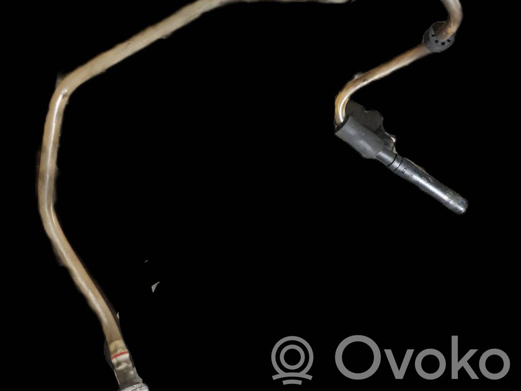 BMW 5 E60 E61 Fuel line pipe 