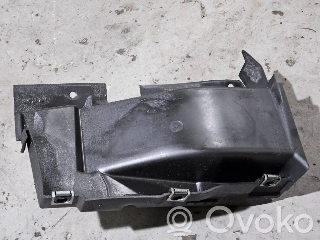 BMW 7 E38 Luftansaugkanal-Teil 