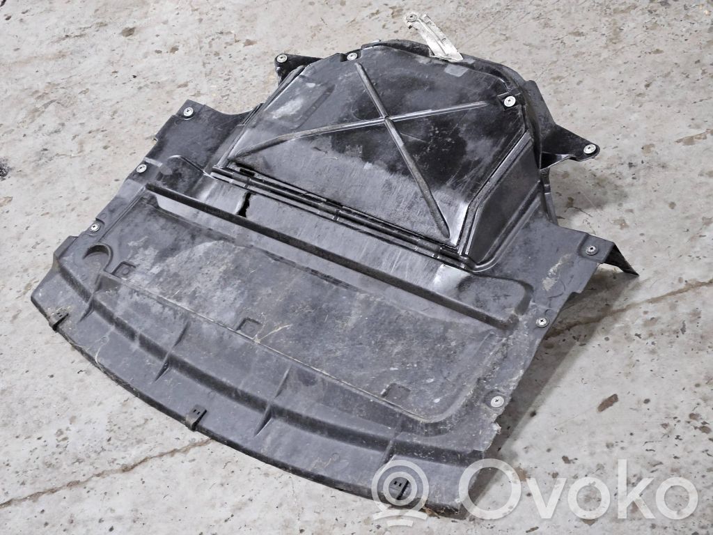 BMW 7 E38 Variklio dugno apsauga 
