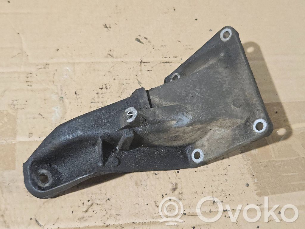 BMW 3 E46 Engine mounting bracket 