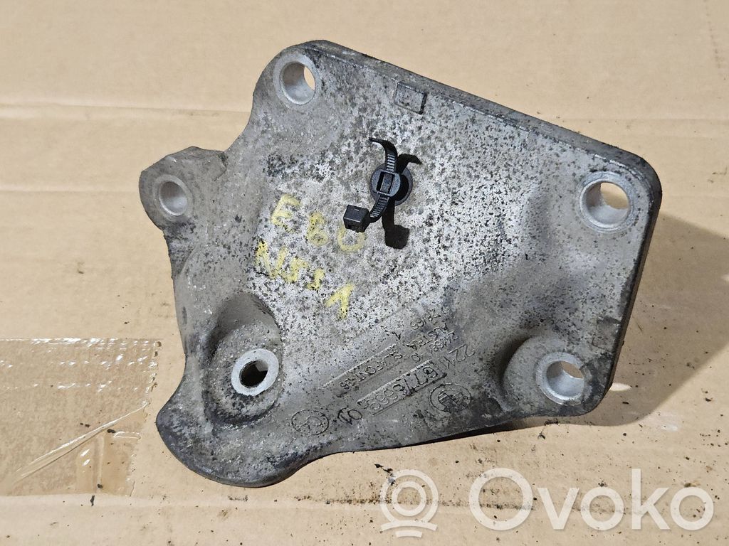 Engine mounting bracket   6776669,24468110