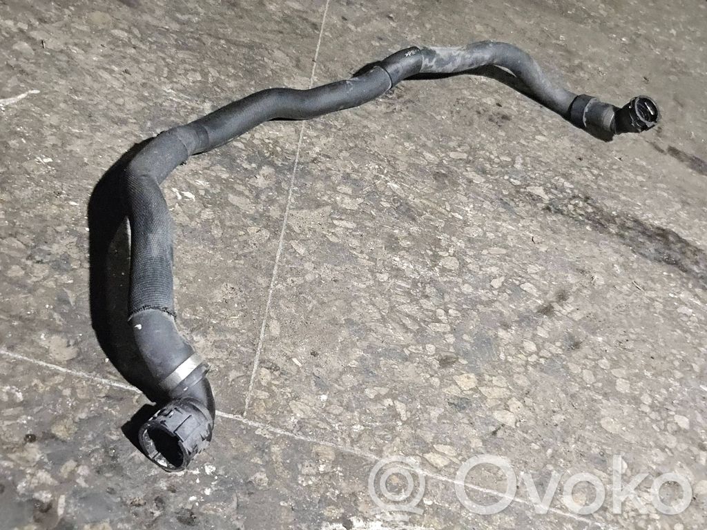 BMW 1 E82 E88 Engine coolant pipe/hose 