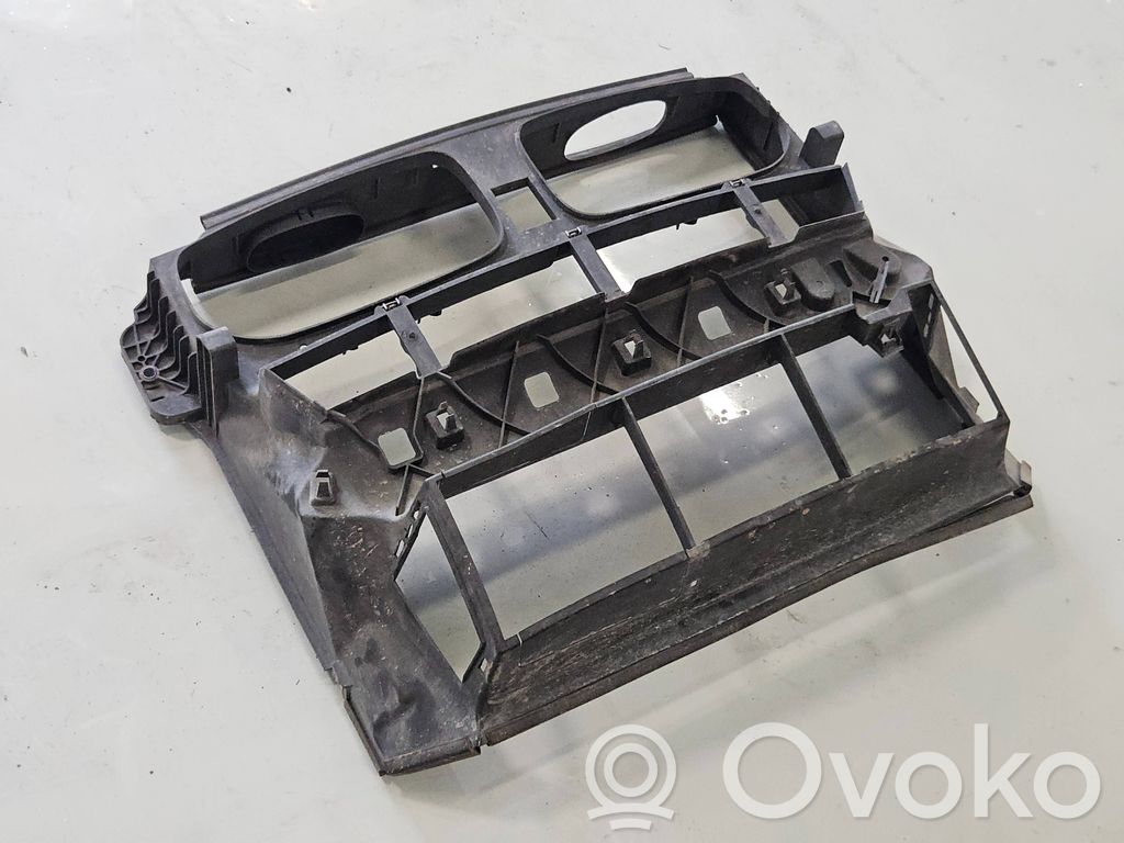 BMW X5 E70 Radiatoriaus oro nukreipėjas (-ai) 