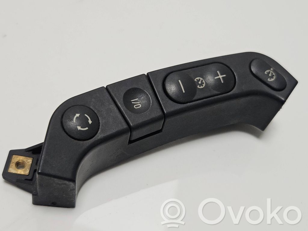 Boutons / interrupteurs volant   6922854,03740357