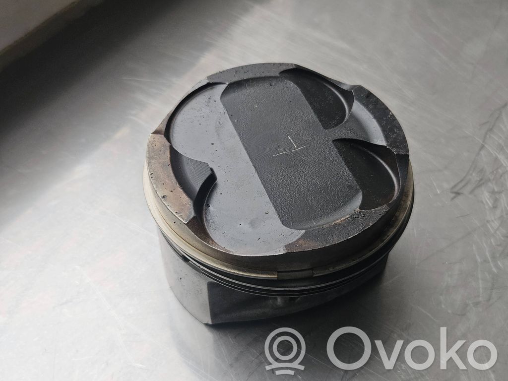 BMW M3 Piston 