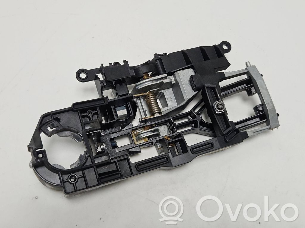 BMW 5 F10 F11 Klamka/wspornik zewnętrzny drzwi tylnych 
