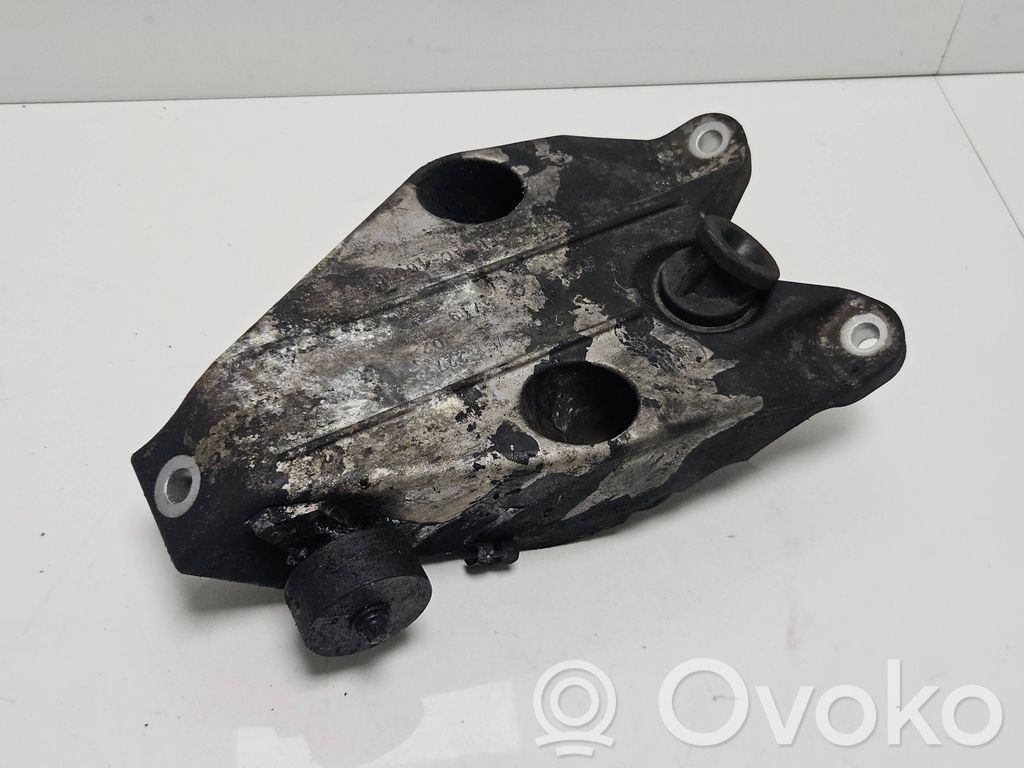 BMW 5 F10 F11 Łapa / Mocowanie silnika 