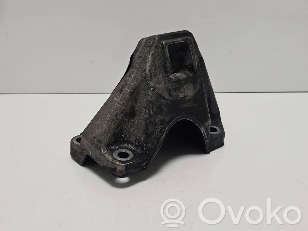 BMW 5 F10 F11 Łapa / Mocowanie silnika 