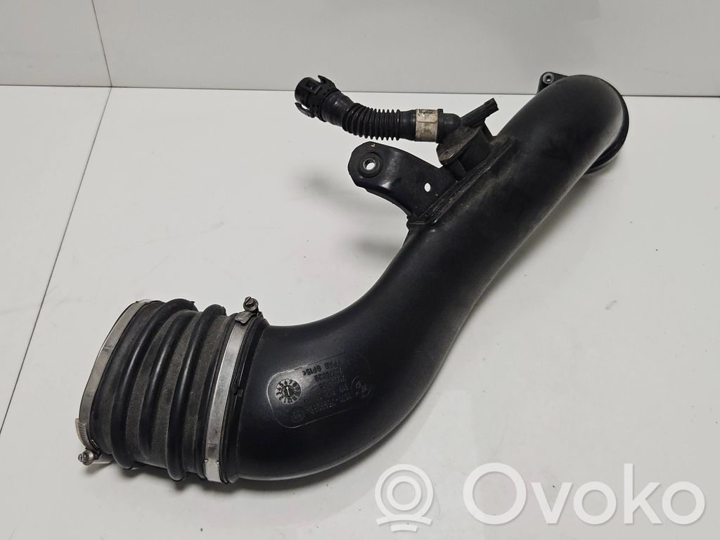 BMW X1 E84 Air intake duct part 
