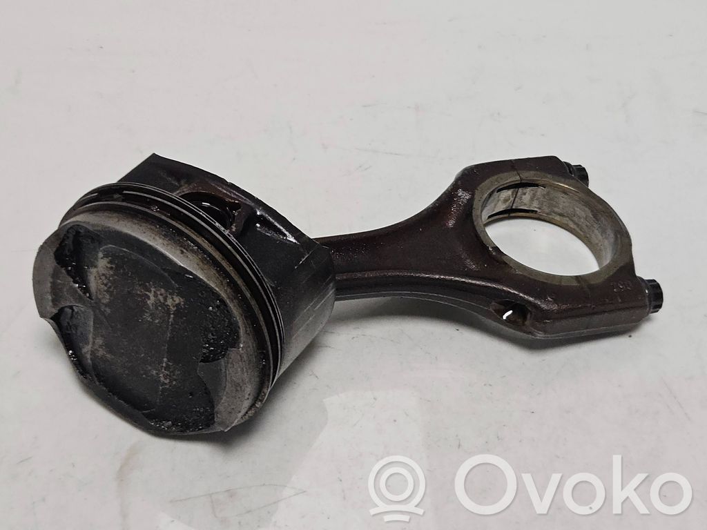 BMW M3 Piston with connecting rod 