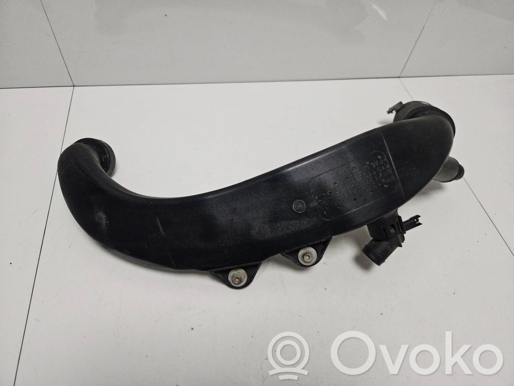 BMW 1 E82 E88 Air intake duct part 