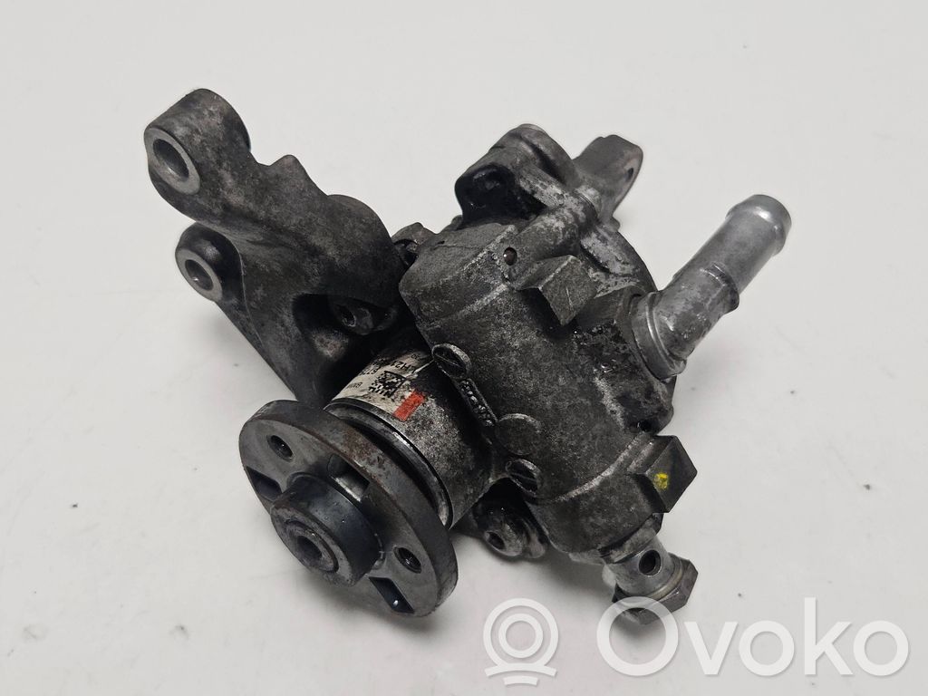 BMW 1 E82 E88 Vairo stiprintuvo siurblys 
