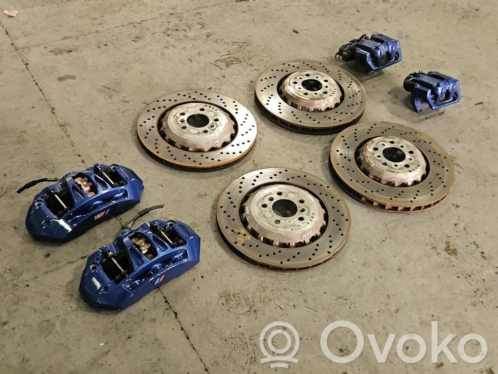 BMW M6 Jarrulevyt ja jarrusatulat 