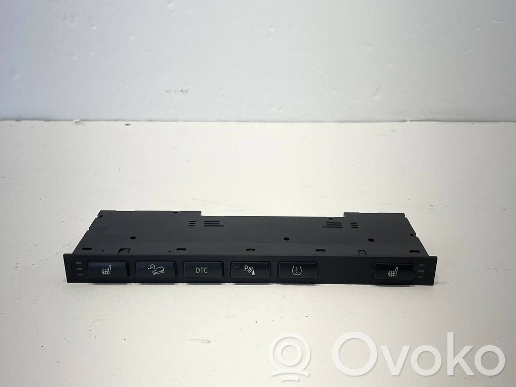 BMW X3 E83 A set of switches 