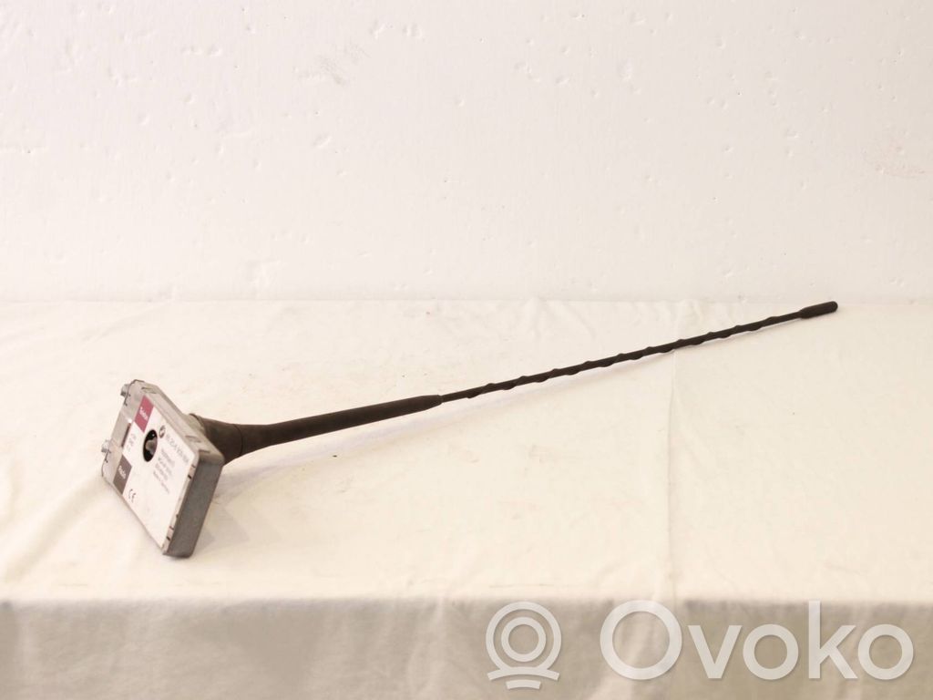 BMW 3 E46 Antenos stiprintuvas 