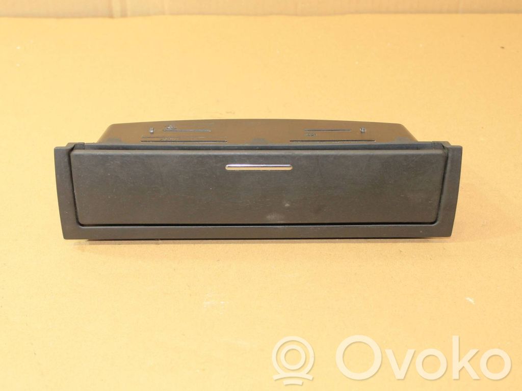 BMW 3 E46 Glove box 