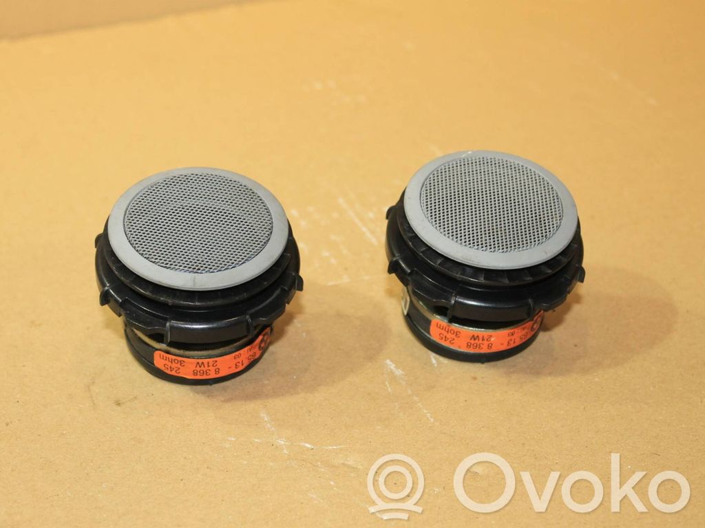 Altavoz de la puerta delantera   8368245