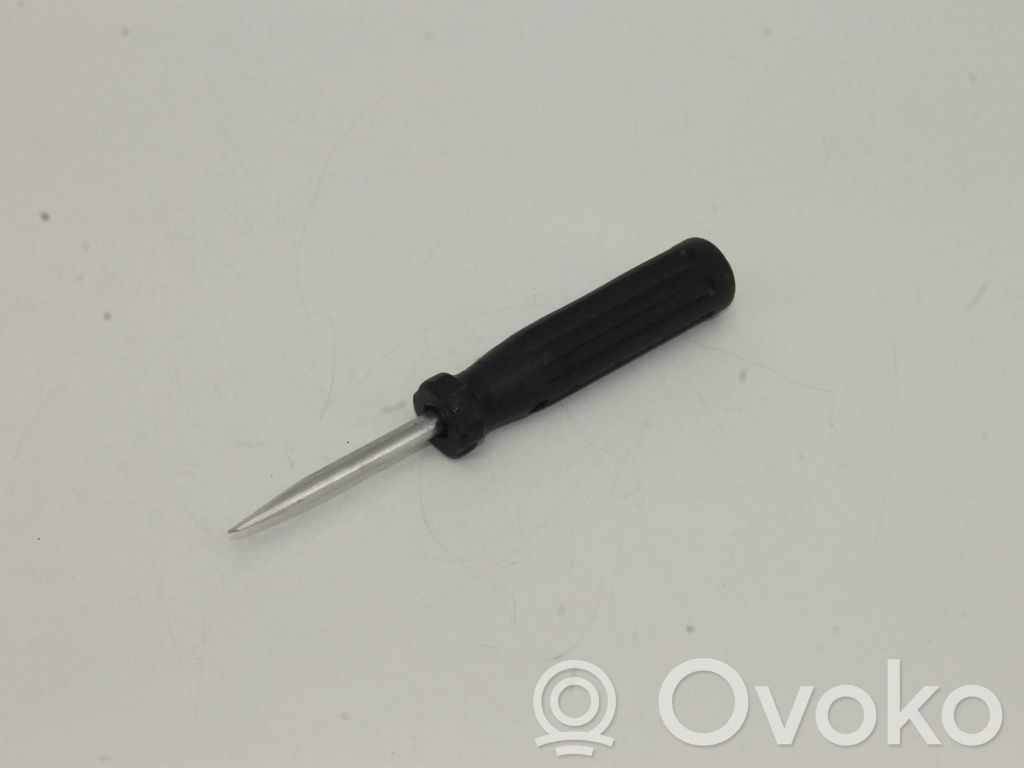 BMW 3 F30 F35 F31 Tool set 