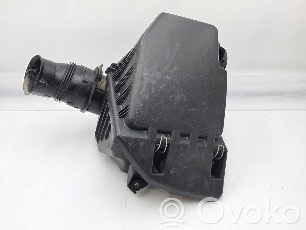BMW 5 E60 E61 Air filter box 