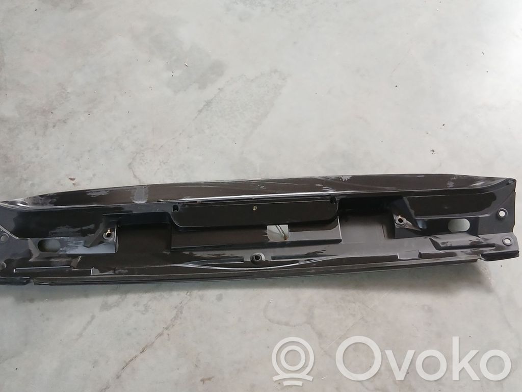 Tailgate/trunk spoiler   7025611,20628000