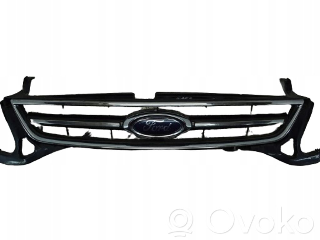 Ford Mondeo MK IV Maskownica / Grill / Atrapa górna chłodnicy 