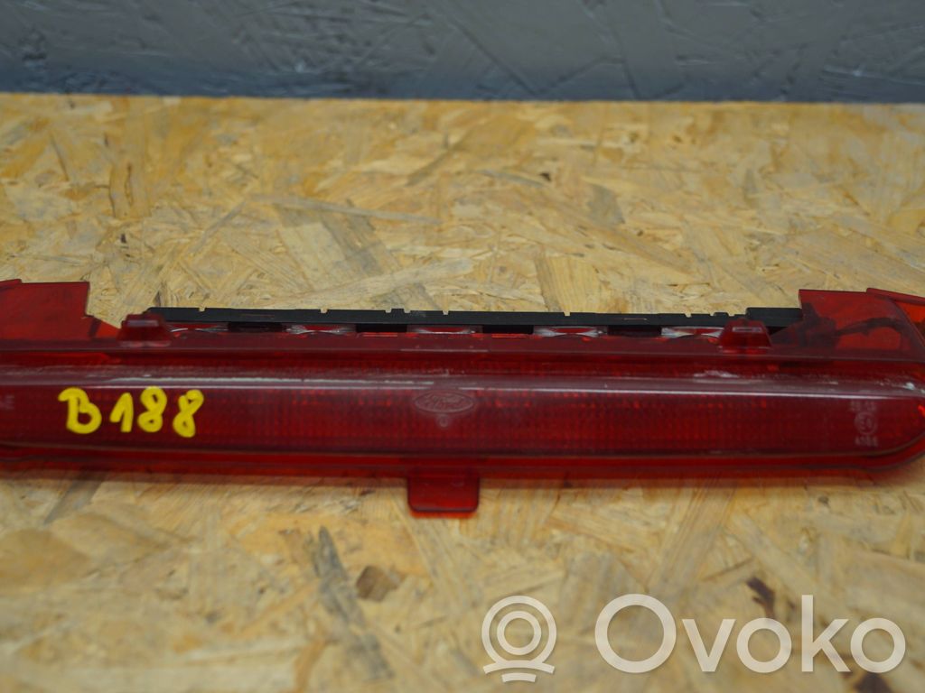 Ford Focus Third/center stoplight 