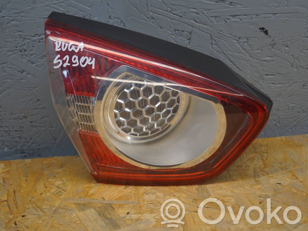 Ford Kuga I Takavalot 