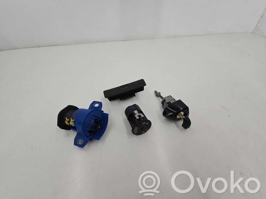 BMW 3 E92 E93 Front door lock (next to the handle) 