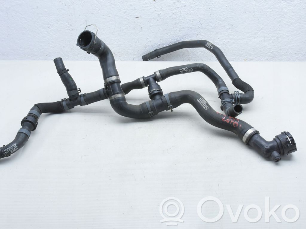 Audi A4 S4 B9 8W Engine coolant pipe/hose 