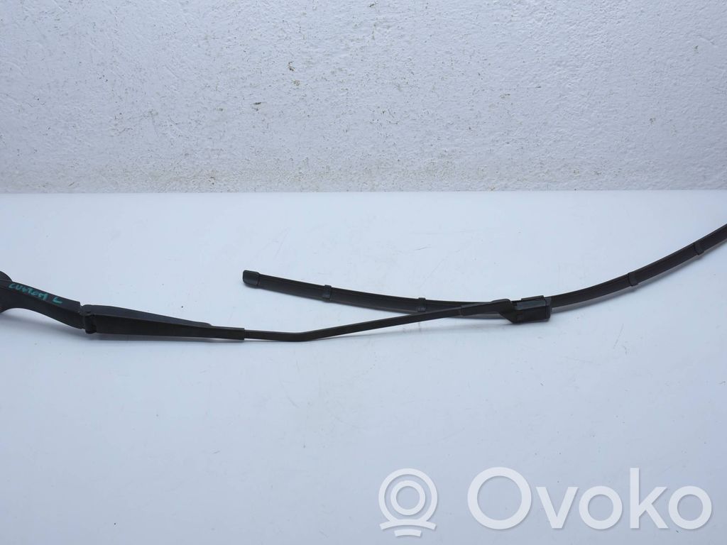 Ford Transit Custom Front wiper blade arm 