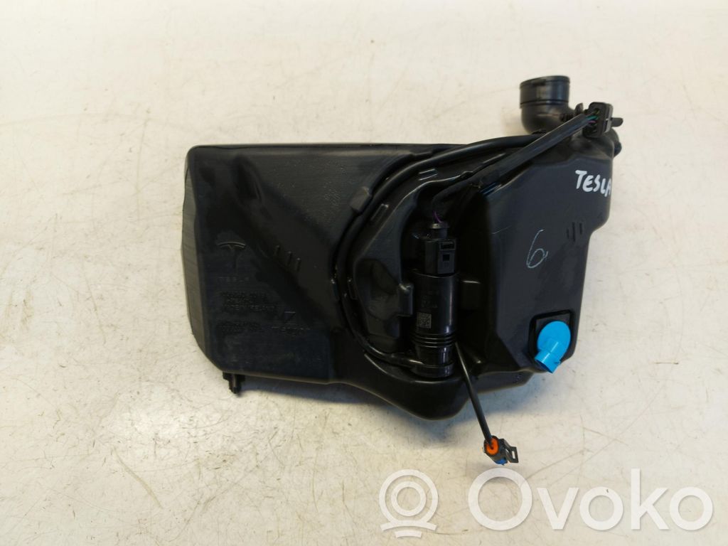 Tesla Model 3 Rezervor lichid spălare parbriz 