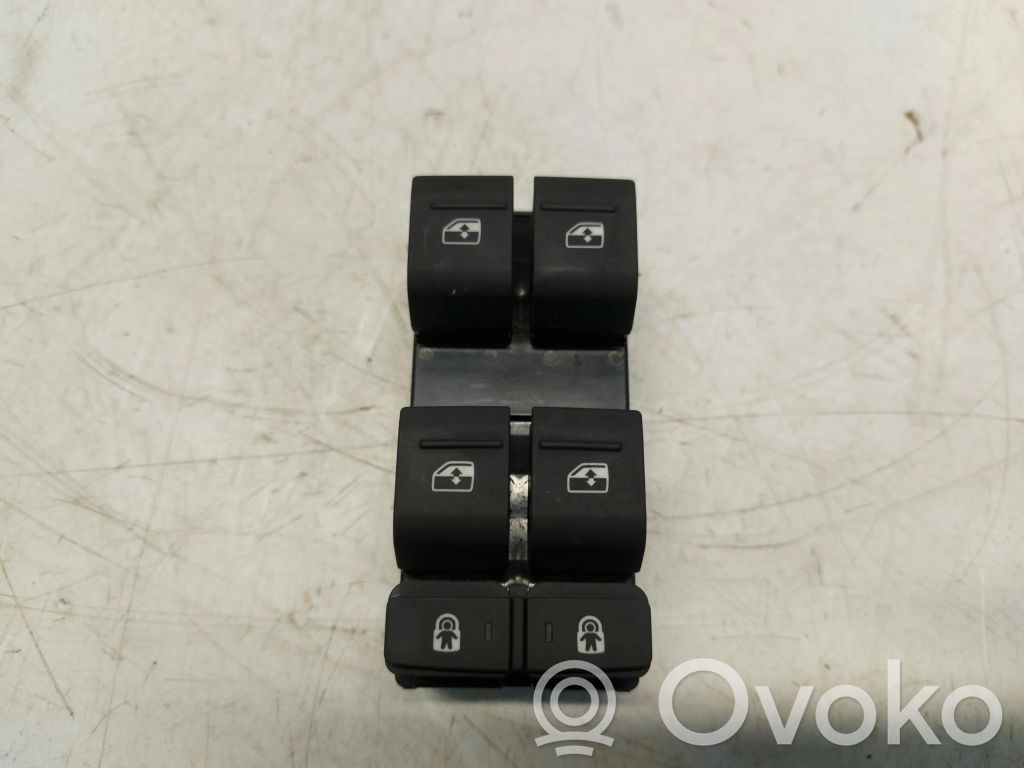 Audi A3 8Y Quarter vent window switch 