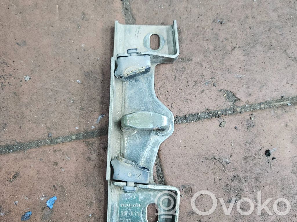 Volvo V70 Tailgate lock loop/hook striker 