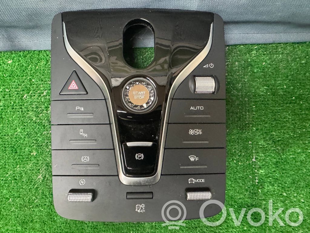 Central console control unit   HA2E1703040
