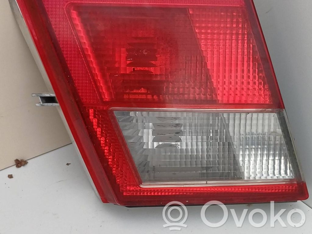 Tailgate rear/tail lights   ULO3316