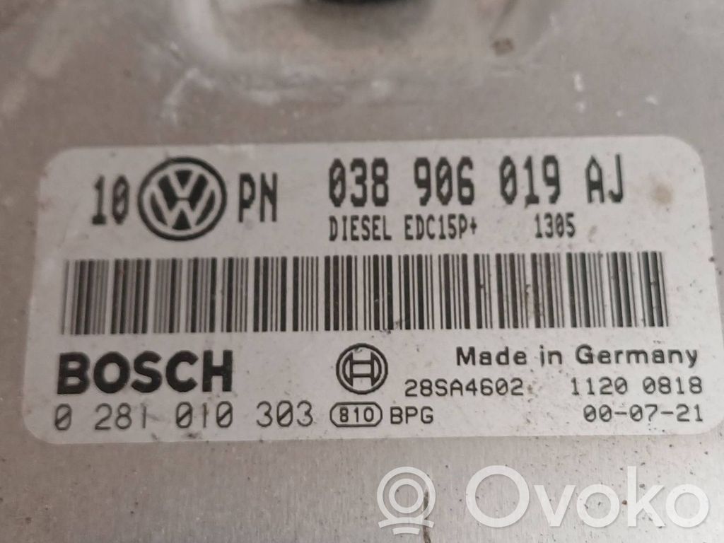 Volkswagen PASSAT B5 Engine control unit/module 
