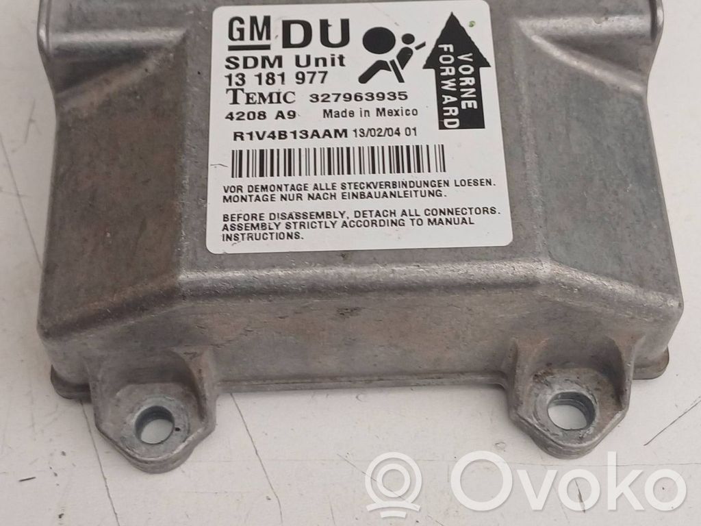 Opel Astra H Airbag control unit/module 
