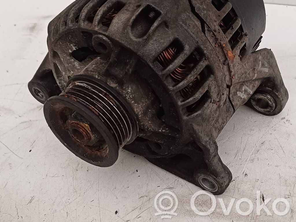 Audi A4 S4 B5 8D Lichtmaschine 