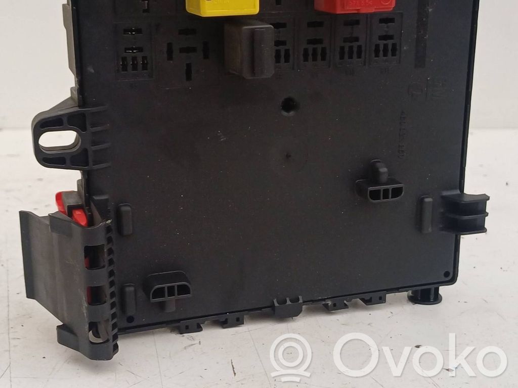 Saab 9-3 Ver2 Fuse module 