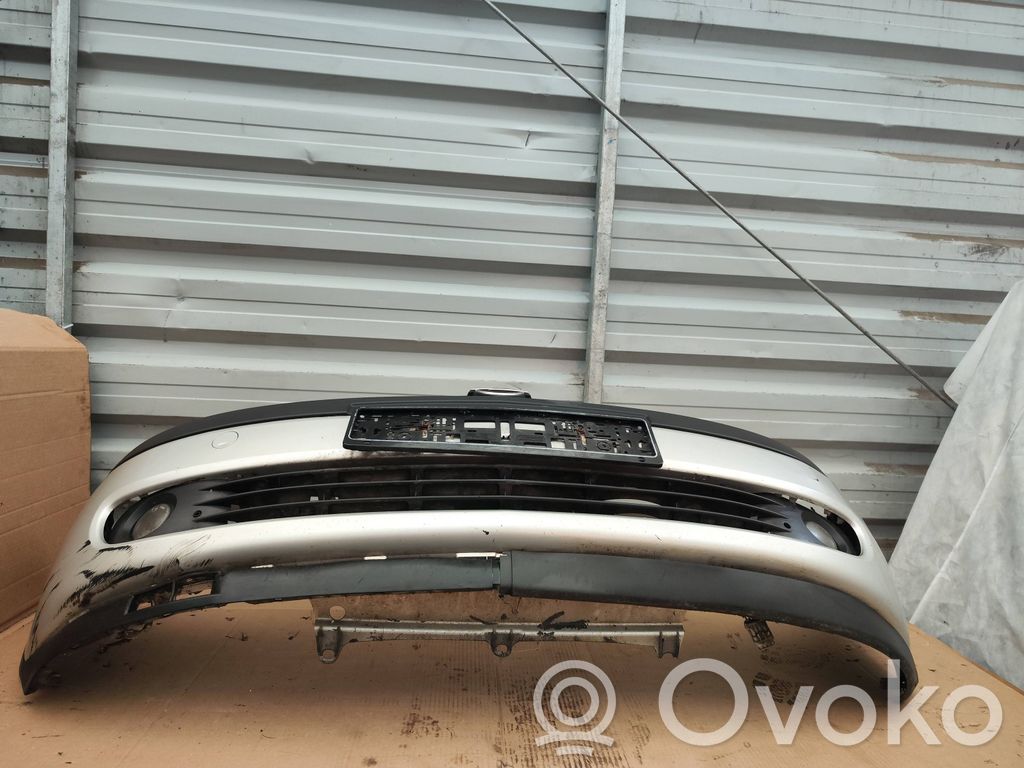 Opel Corsa C Parachoques delantero 