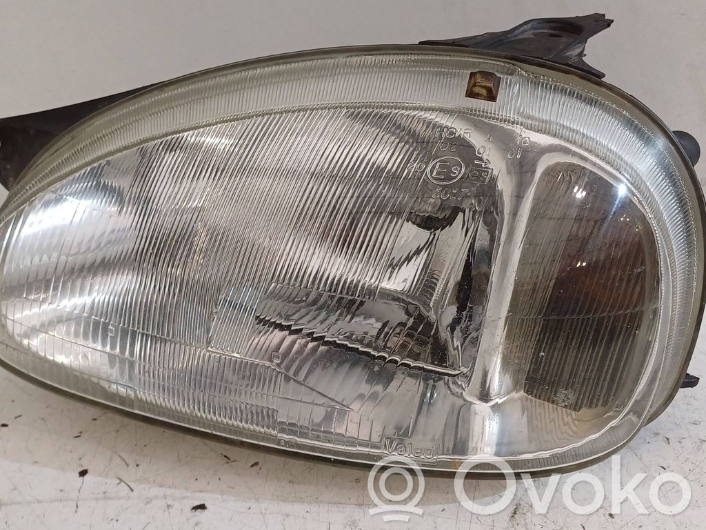 Opel Corsa B Headlight/headlamp 