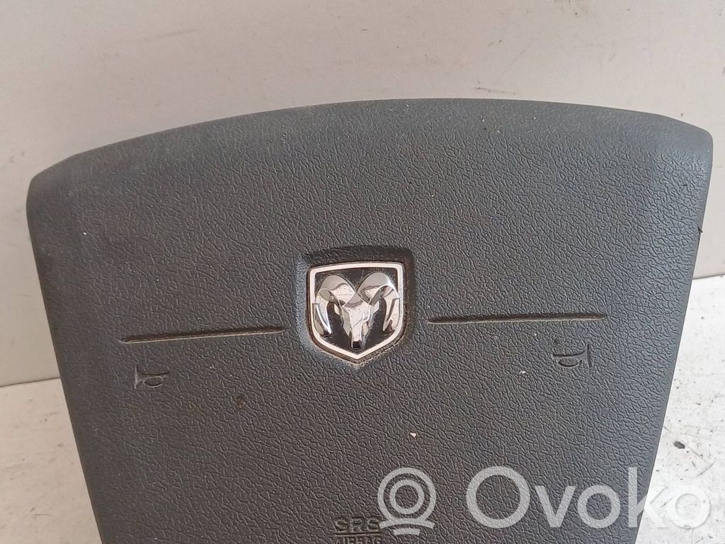 Dodge Caliber Vairo oro pagalvė 