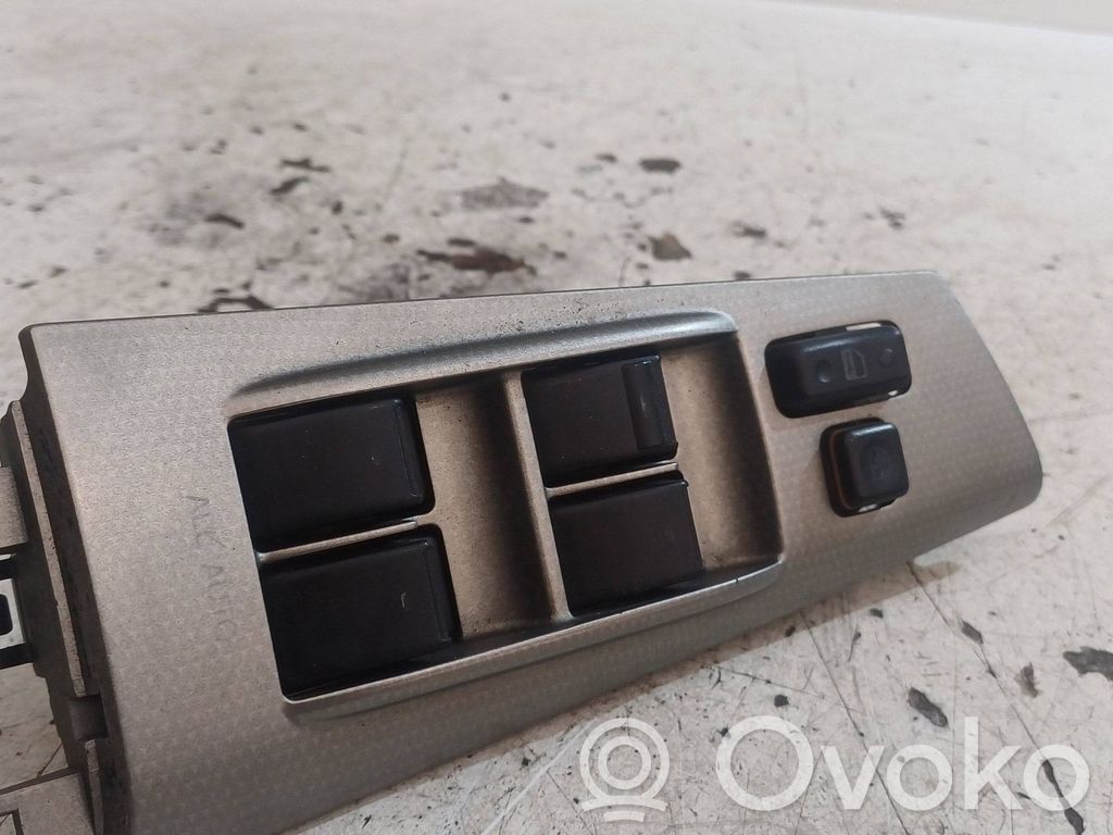 Toyota Corolla E120 E130 Electric window control switch 