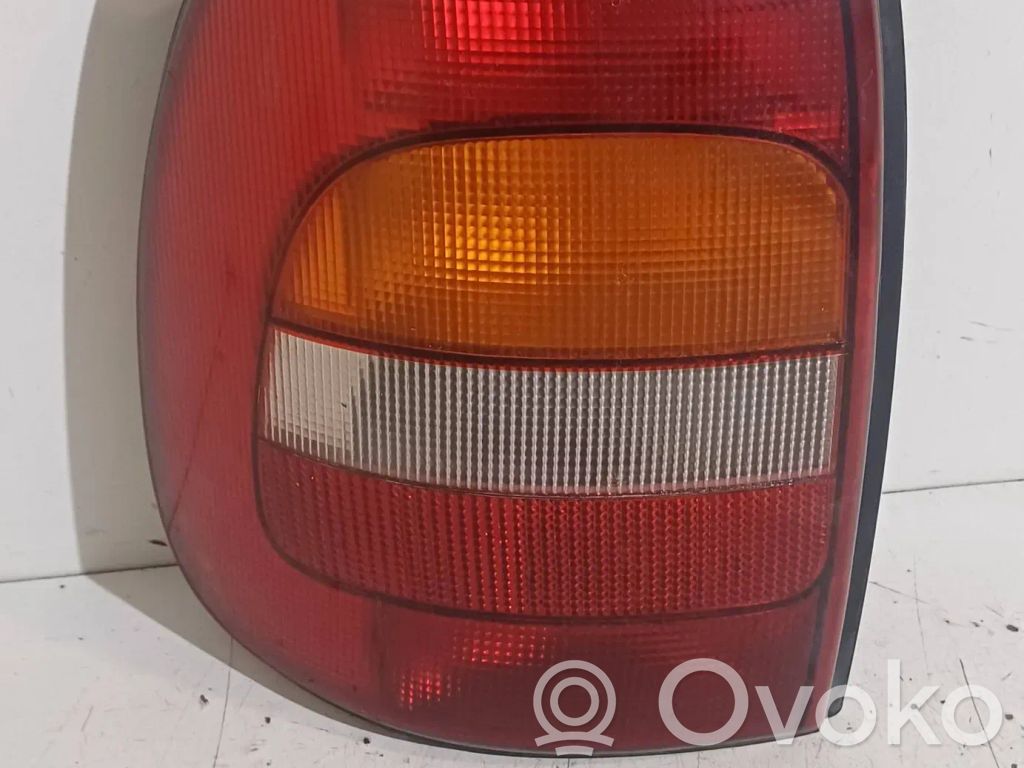 Chrysler Voyager Galinis žibintas kėbule 