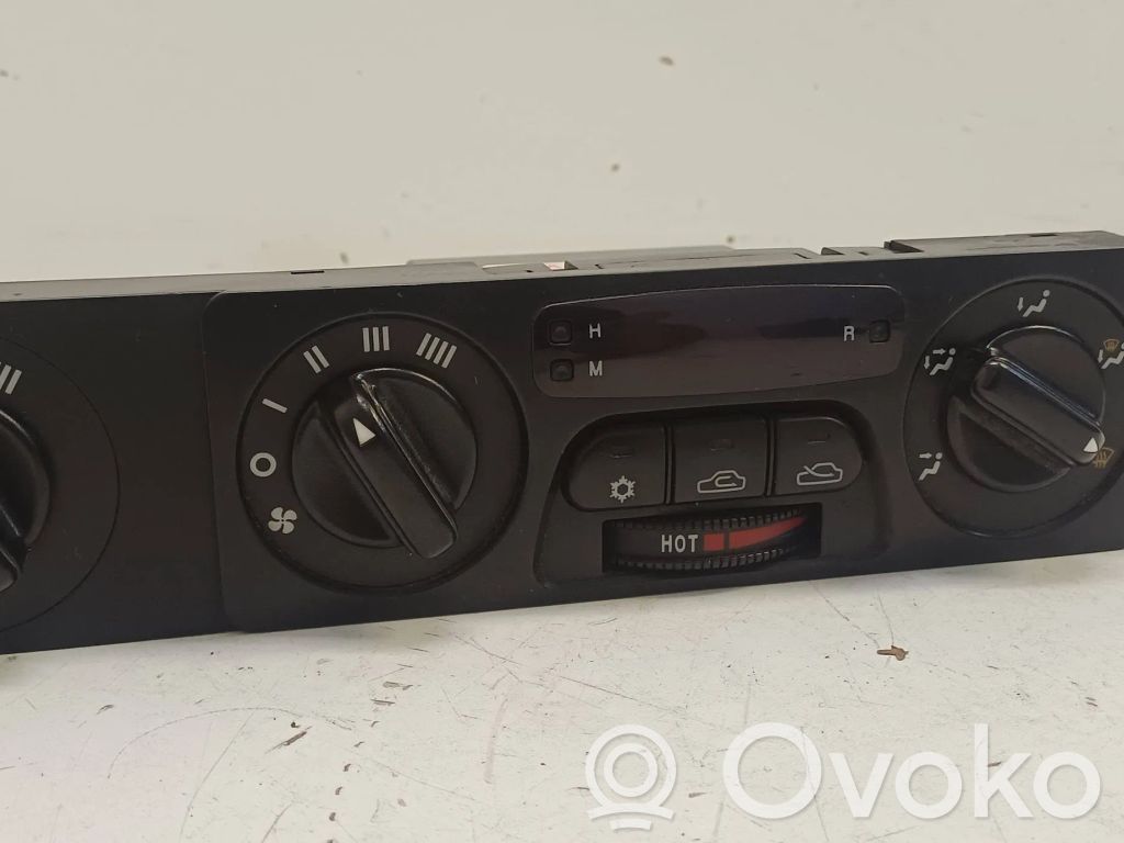 KIA Carnival Panel klimatyzacji 