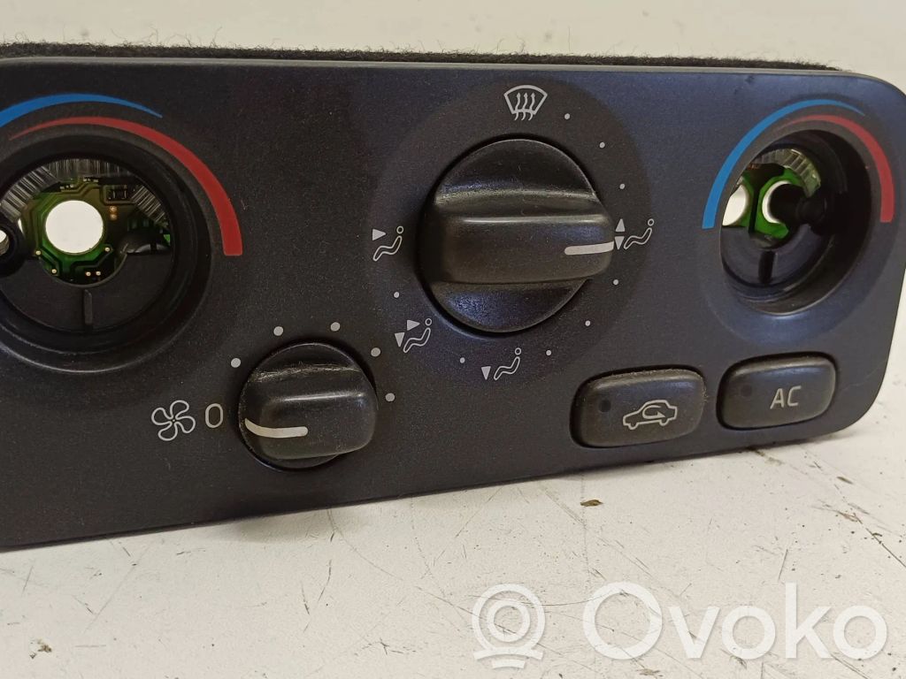 Volvo S70  V70  V70 XC Climate control unit 