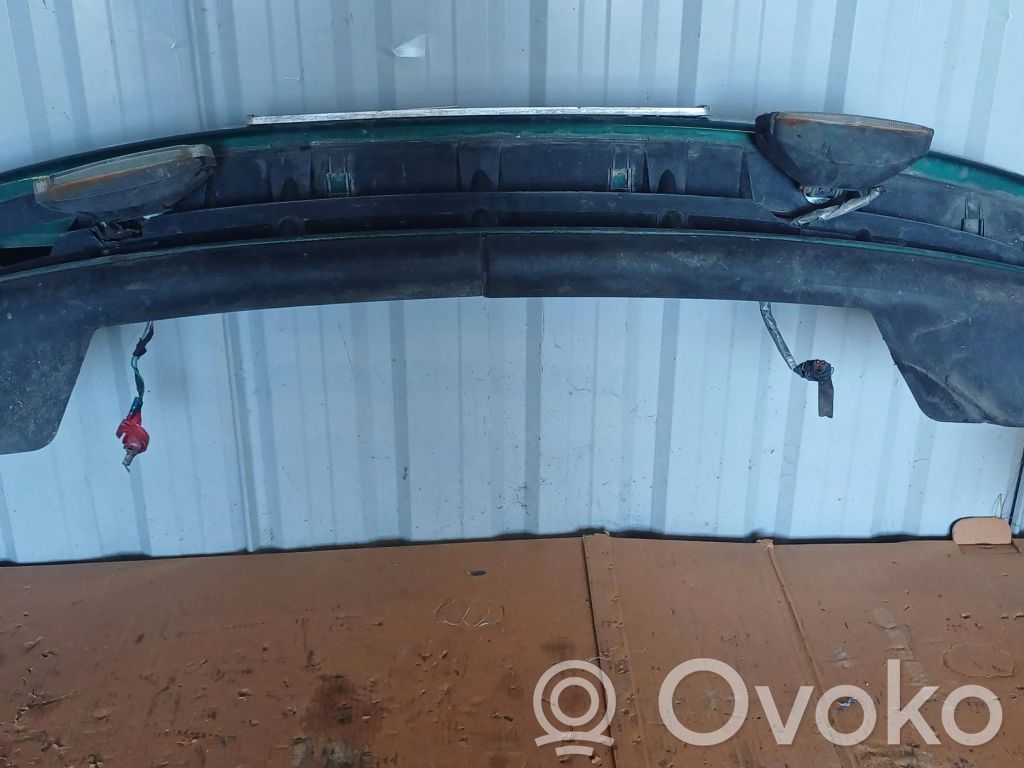 Volkswagen PASSAT B4 Parachoques delantero 